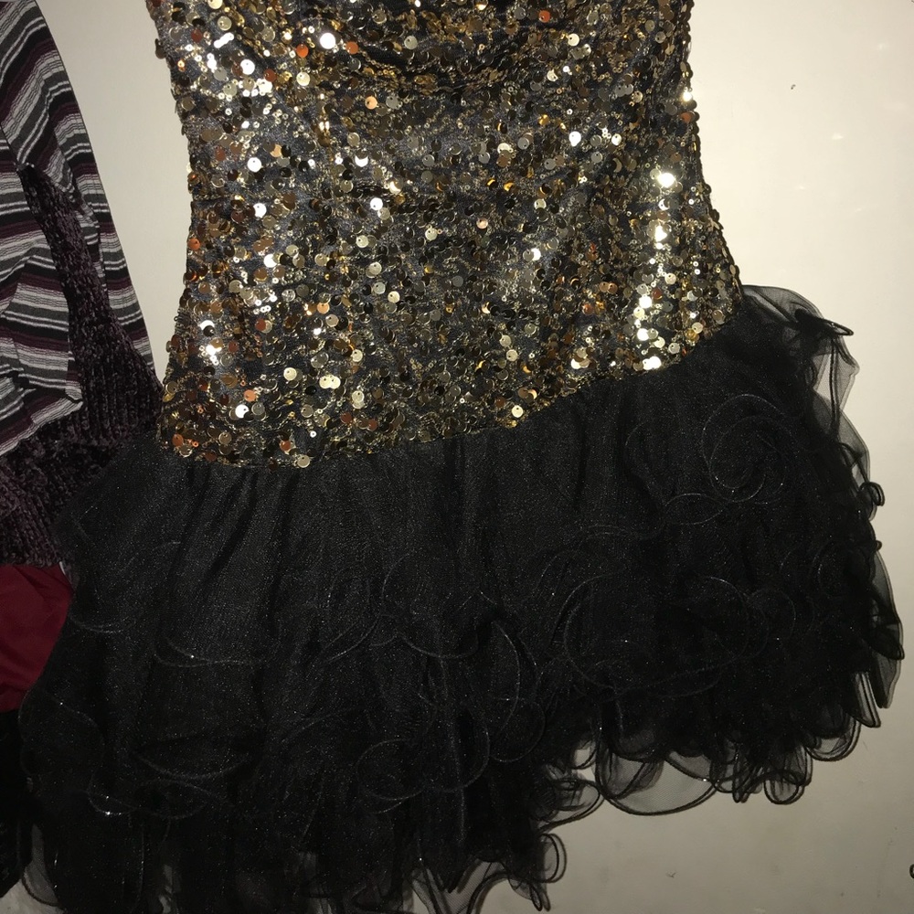 Nina Canacci Ruffle Skirt Dress Style #2016